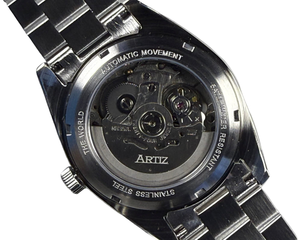 THE WORLD Horloge