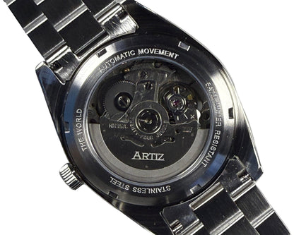 THE WORLD Horloge