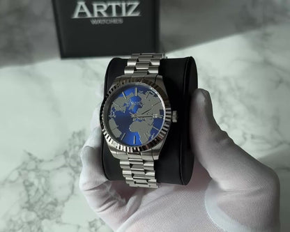 THE WORLD Horloge